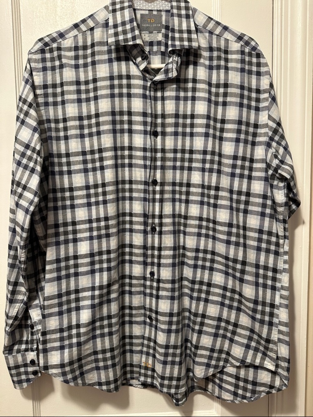 Thomas Dean Black, Light Blue and White Plaid Long-Sleeve Button-Down Shirt